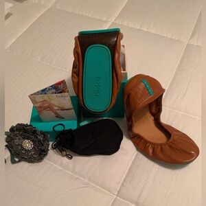 Classic Tieks in Chestnut Brown Nappa
Leather. Flats Shoes Size 10.